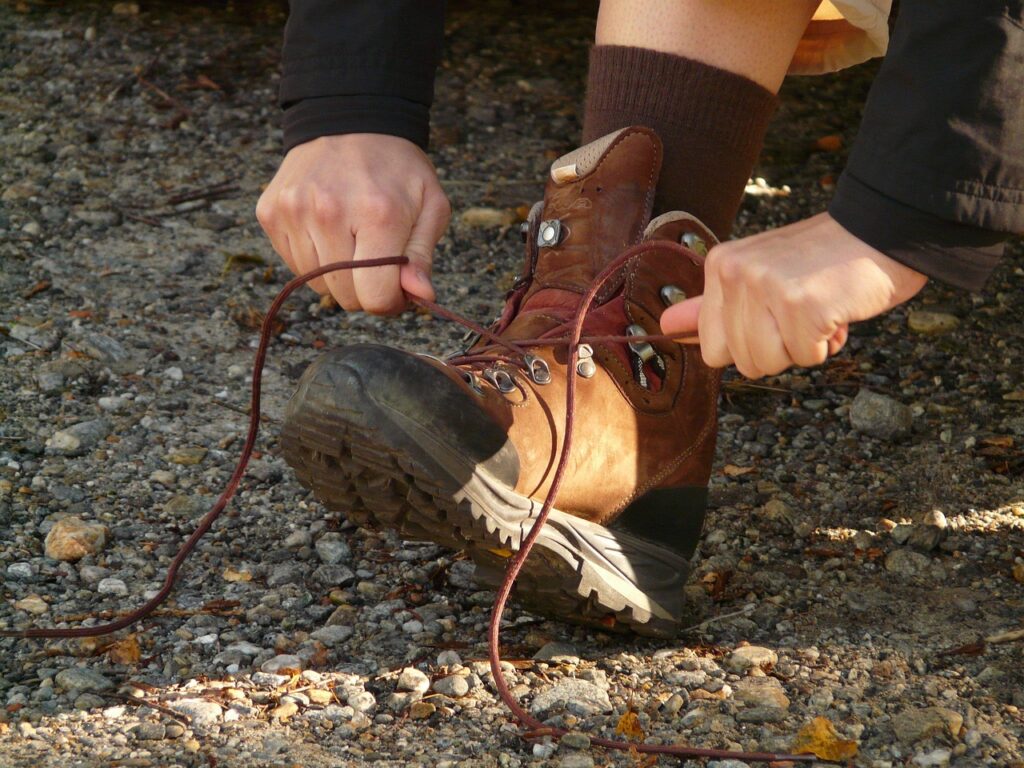 tie shoes, lace up shoes, shoe, sole, shoe sole, laces, tie, node, hiking shoe, shoelaces, tie shoes, tie shoes, tie shoes, tie shoes, tie shoes, shoe, shoe, tie, hiking shoe