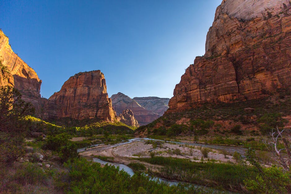Read more about the article 5-Day National Park Road Trip: Utah’s Mighty 5 National Parks – Complete Itinerary for Spring 2025