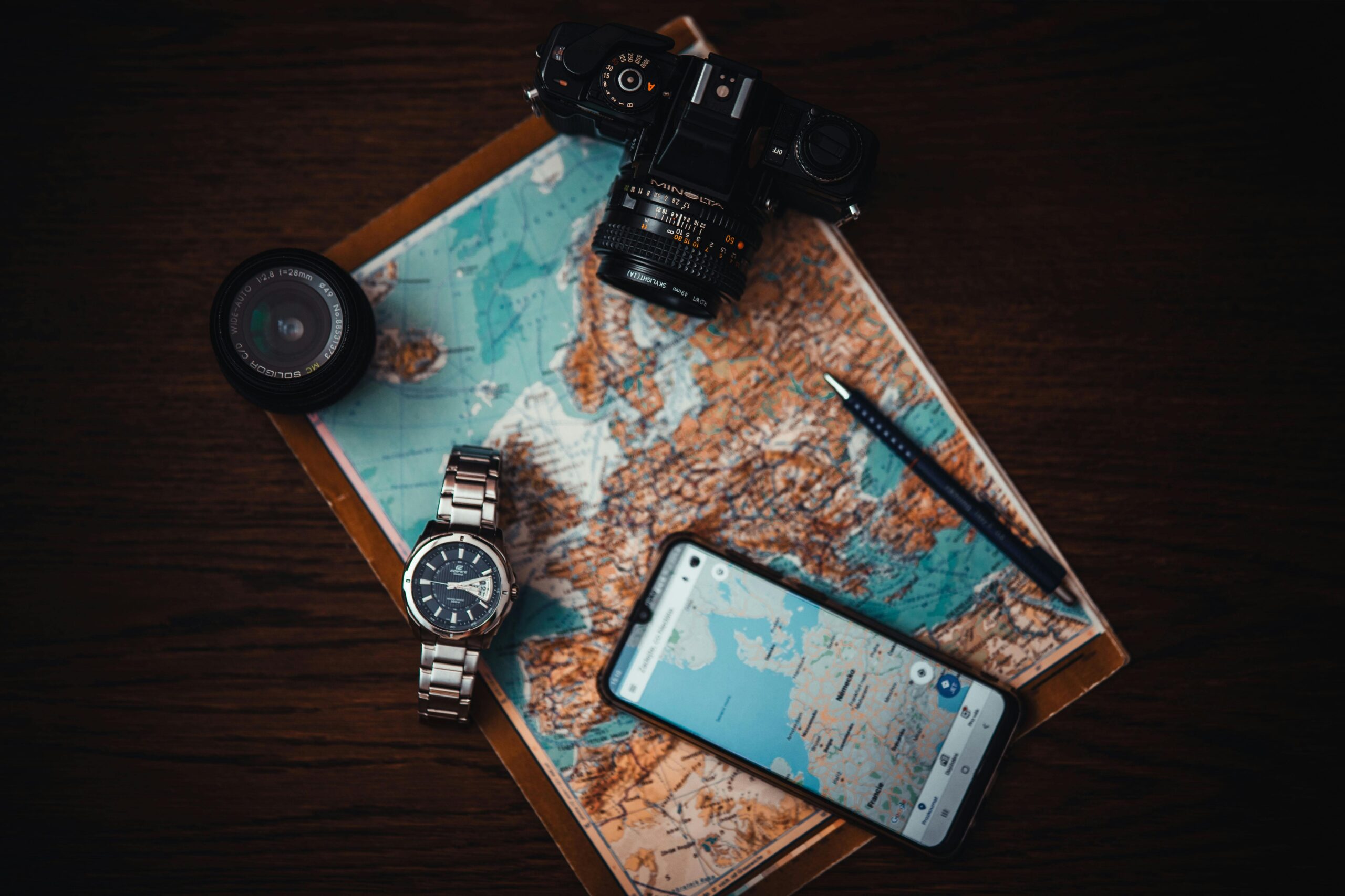 You are currently viewing The Top 3 Apps for Hiking and Navigation: Top Tools for Outdoor Explorers