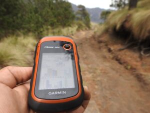 Read more about the article How to Start Geocaching: A Beginner’s Guide to Your First Adventure