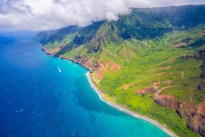 Read more about the article Best U.S. Islands for Nature Lovers (No Passport Needed): Summer Travel Guide with Wildlife Highlights, Activities, How to Get There, and Crowd Levels