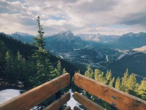 Read more about the article Summer in the Canadian Rockies: Banff & Jasper Must-Dos Guide